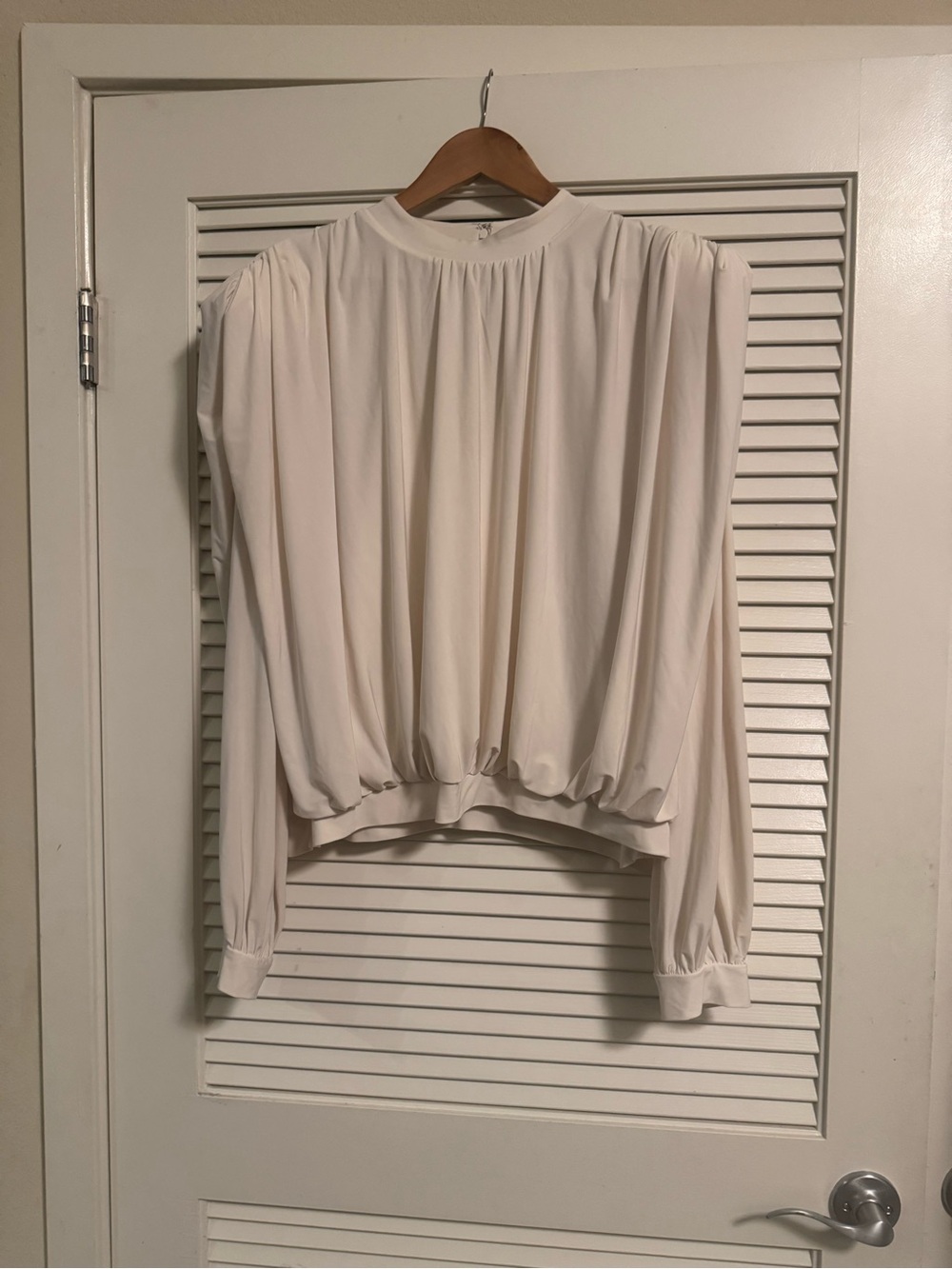 Express Cream Long-Sleeve Gathered Blouse
